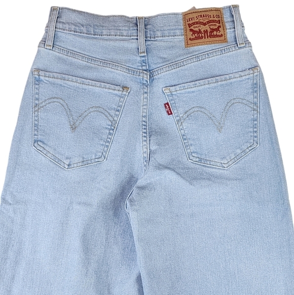 Levis Womens High-Rise Crop Wide Leg Light Wash Jean NWT Size 24 - Picture 7 of 12